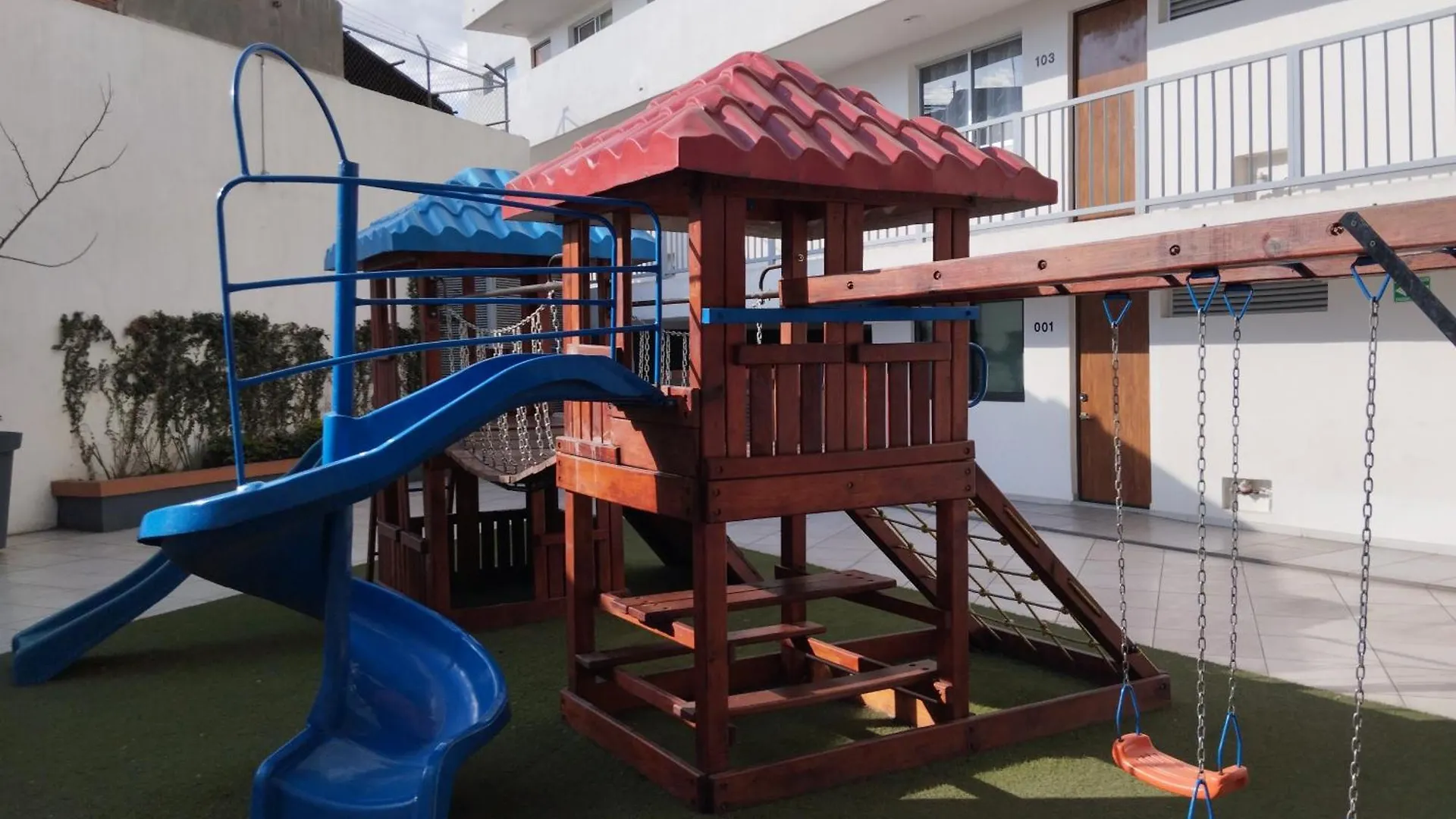 Centrico Y Estiloso Apartamento Con Alberca, Ac, Seguridad, Aparcamiento Y Gym Guadalajara 0*,